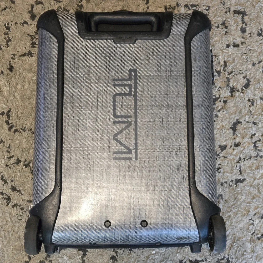 TUMI Tegra-Lite 28121TG Gray Woven Carbon Rolling Suitcase Carry-On 22